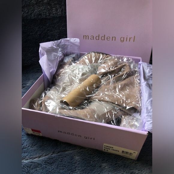 Madden Girl Knee-High Slouch Boots, Size 8.5, NWT, Dark Taupe Fabric/Suede-like - Picture 2 of 7